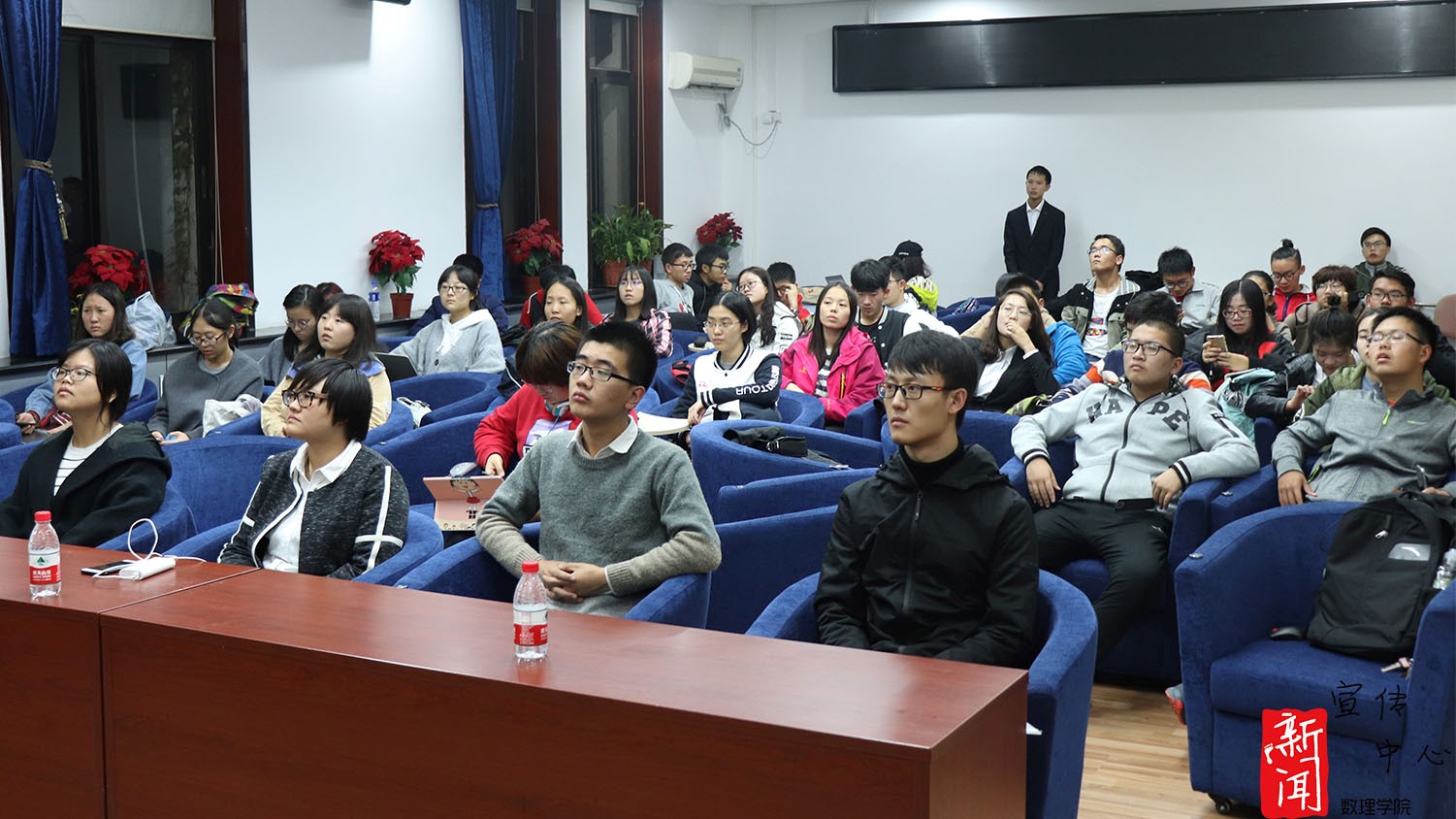 b54c09bfa79b1ea77f910024338438f7.jpg 实践交流1.jpg