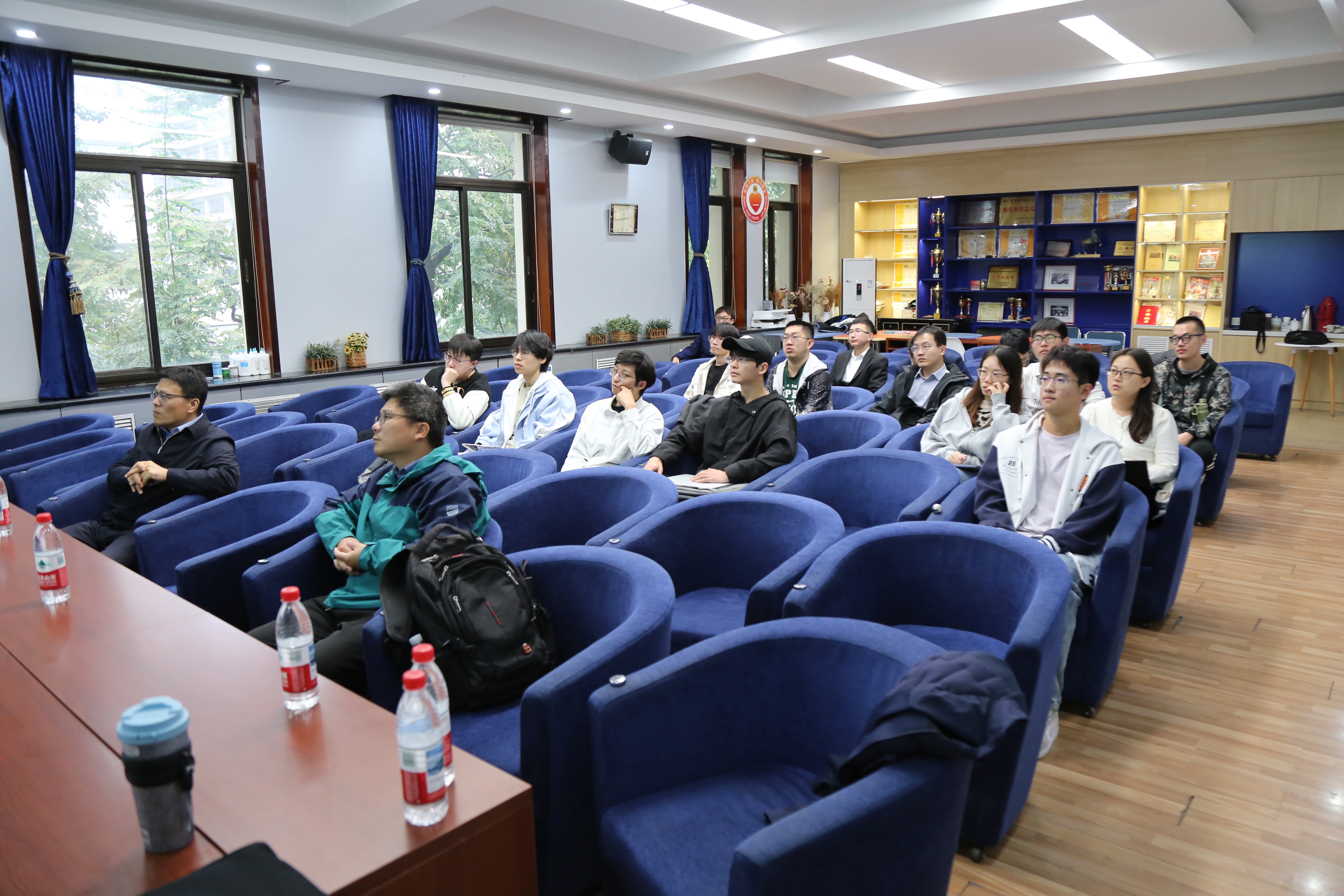 1760321728799144.jpg 1760321728799144.jpg